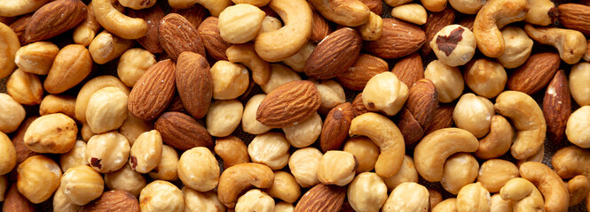 Roasted Assorted Nut Mix with Cashews, Almonds and Hazelnuts