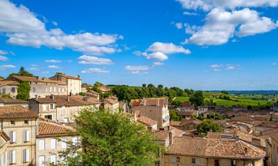 Beautiful view of the old town on Saint-Emilion in the famous wine growing Gironde Region of France. - 649777388