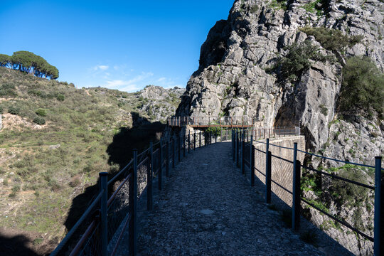 The Montejaque Dam built in 1917 and abandoned in 1947 because of cracks in the surrounding rocks