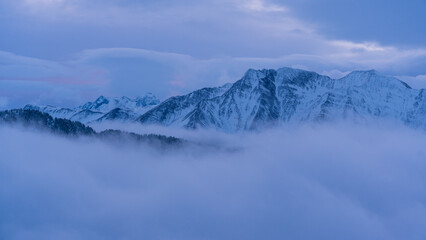 Obraz premium snow covered mountains