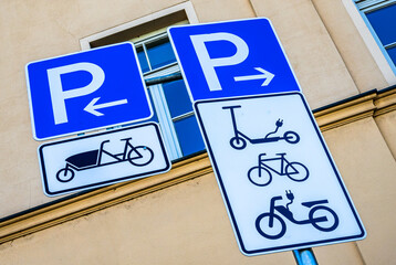 sign for a cargo bike in germany