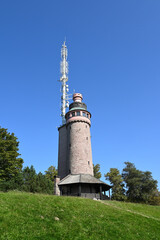 Fototapeta premium merkurturm auf dem berg merkur in baden-baden, deutschland