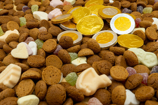 Dutch treat kruidnoten , strooigoed and chocolademunten for 5 december. Close-up