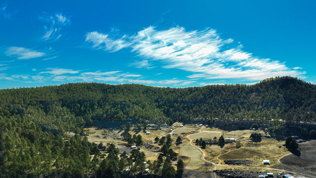 Monta&ntilde;as
