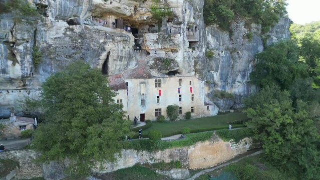 Drone footage showing the Fortified House of Reignac Museum in Tursac, France