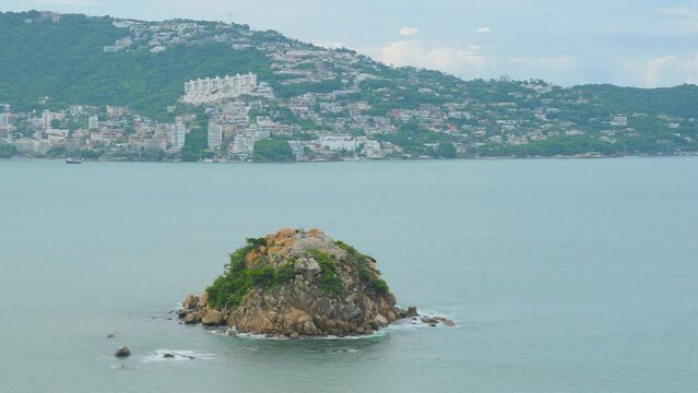 Isla El Morro Acapulco Islet, Recreation on Morro Acapulco Islet, Islet sightseeing, Acapulco bay, Acapulco City in the background, City View from the sea