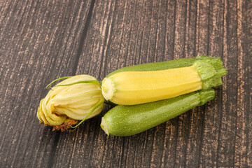 Raw baby organic zucchini heap