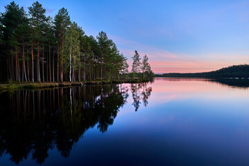 Fototapeta premium Autumn night in forest lake