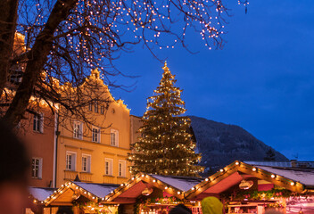 View of the Christmas market in Vipiteno, Bolzano, South Tyrol - obrazy, fototapety, plakaty