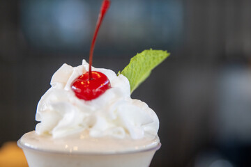 Whipped cream topping