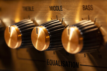 guitar amp equalizer middle control knob