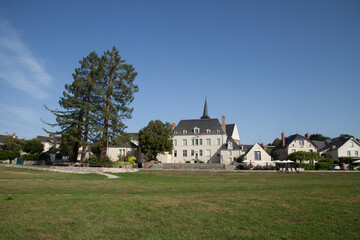 Fototapeta na wymiar Le village de Bouchemaine dans le Maine et Loire