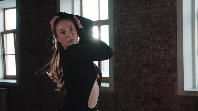  Portrait Of Sexy Woman Dances In Studio