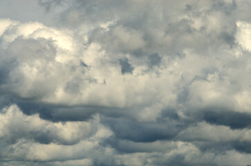 Obraz premium Clouds against a blue sky in Germany