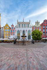 Neptune Fountain in Gdansk, Poland © Tomasz Warszewski