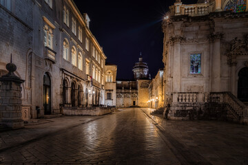 Fototapeta na wymiar Dubrovnik in the night