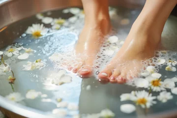Cercles muraux Pédicure a woman enjoying a foot spa treatment, complete with aromatic flowers and soothing water to enhance her well-being.