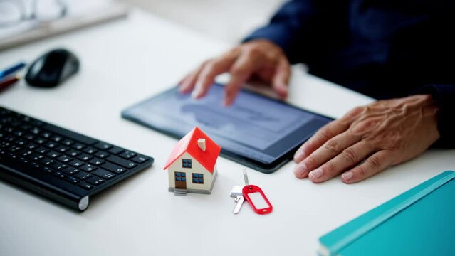 Property Management. House Lease