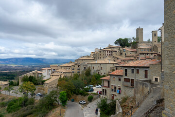 Fototapeta na wymiar vistas del hermoso pueblo de Sos del Rey Católico en Aragón, España