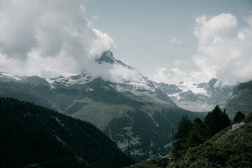 Matterhorn in den Wolken