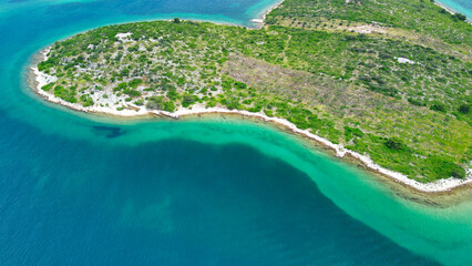 Aerial view of Galesnjak, the heart-shaped Croatian island - obrazy, fototapety, plakaty