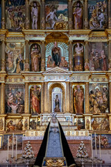 Interior del Real Monasterio de San Jerónimo en Granada, España