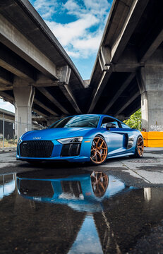 Cool Audi R8 Wallpaper