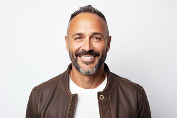 Obraz premium Portrait photography of a happy Italian man in his 40s against a white background