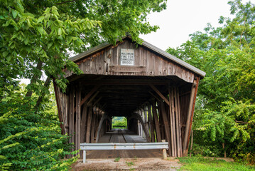 Fototapeta na wymiar Bethel Road or New Hope Covered Bridge in Brown County, Ohio
