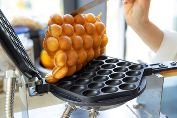 Making Hong Kong style egg waffle