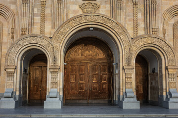 Fototapeta premium External view Holy Trinity Cathedral of Tbilisi, (known as Sameba Cathedral) on the Elia Hill, is the main cathedral of Georgian Orthodox Church. Tbilisi, Georgia.