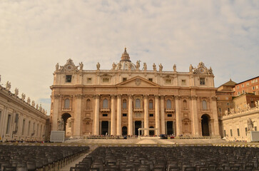 Fototapeta na wymiar Breathtaking photo of the religious building in vatican city