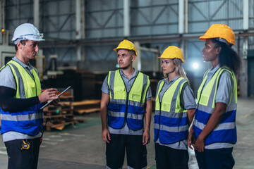 A cardboard factory manager assesses staff performance, guides improvement, bridges competency gaps