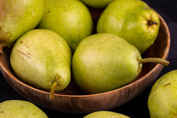 delicious pears washed and ready for eating