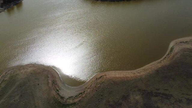 Videos a&eacute;reos del embalse de la Torre del &Aacute;guila, que se encuentra a pocos kil&oacute;metros del pueblo El Palmar de Troya, en la provincia de Sevilla.