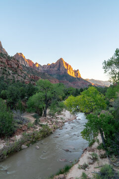 landscape, travel, zion, canyon, utah, hike, hiking, sky, park, national, view, mountain, rock, scenic, wild, valley, outdoor, peak, nature, natural, trail, sandstone, tourism, cliff, usa, river, suns