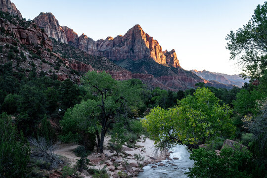 landscape, travel, zion, canyon, utah, hike, hiking, sky, park, national, view, mountain, rock, scenic, wild, valley, outdoor, peak, nature, natural, trail, sandstone, tourism, cliff, usa, river, suns