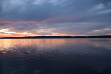 Obraz premium sunrise over the lake