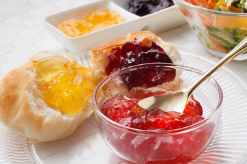 　ジャム　オレンジマーマレード　　ブルーベリー　イチゴ