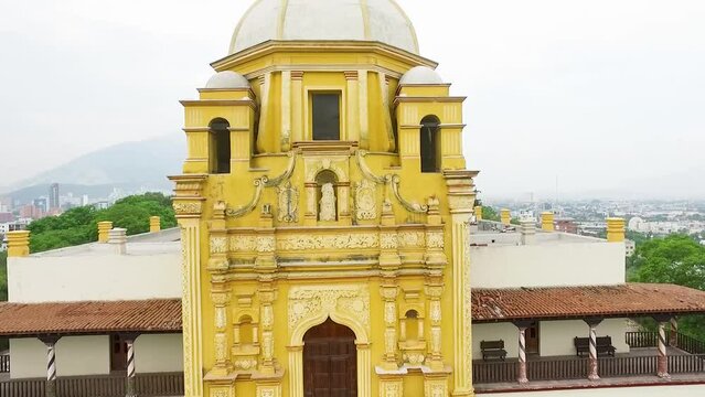 obispado de monterrey grabado con drone 4, travel up 