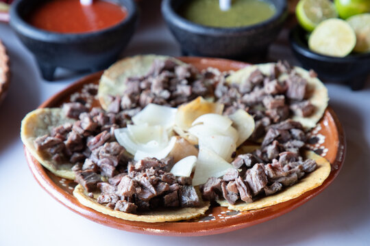 Alimento con comida y cena