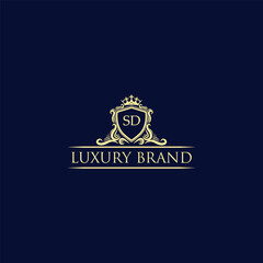 Fototapeta premium SD Luxury lion crest logo - royal lion vector template