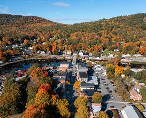 Obraz premium Aerial view of the New England hill town and autumnal landscape in the UK