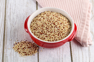 Raw dry quinoa cereal grain