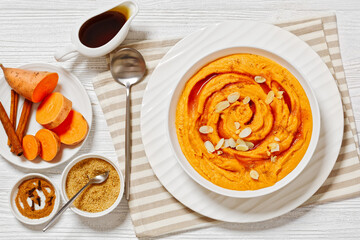 vanilla whipped sweet potatoes with maple syrup