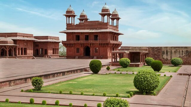 Impressive mughal palace from 16th century - Fatehpur Sikri - Indian UNESCO World Heritage Site