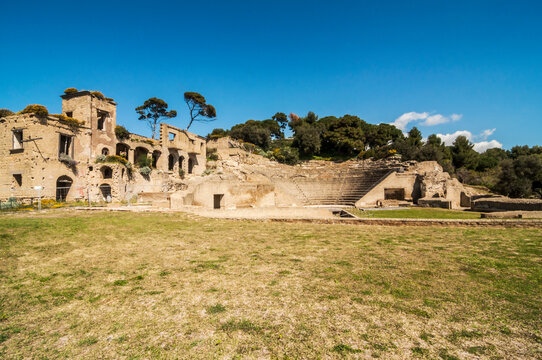 The imperial villa of Pollione in the Archaeological Park of Posillipo