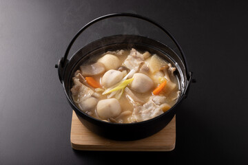 [宮城県]　宮城(仙台)芋煮　豚肉味噌味