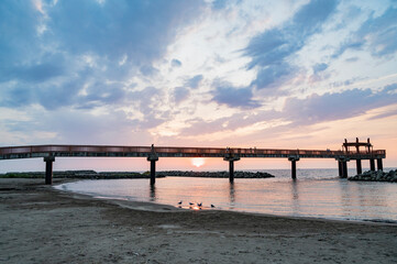Fototapeta premium 新潟 夕凪の橋