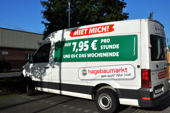 Miet mich! Der Hagebaumarkt macht Werbung f&uuml;r den Kleintransporter Verleih in Damme.